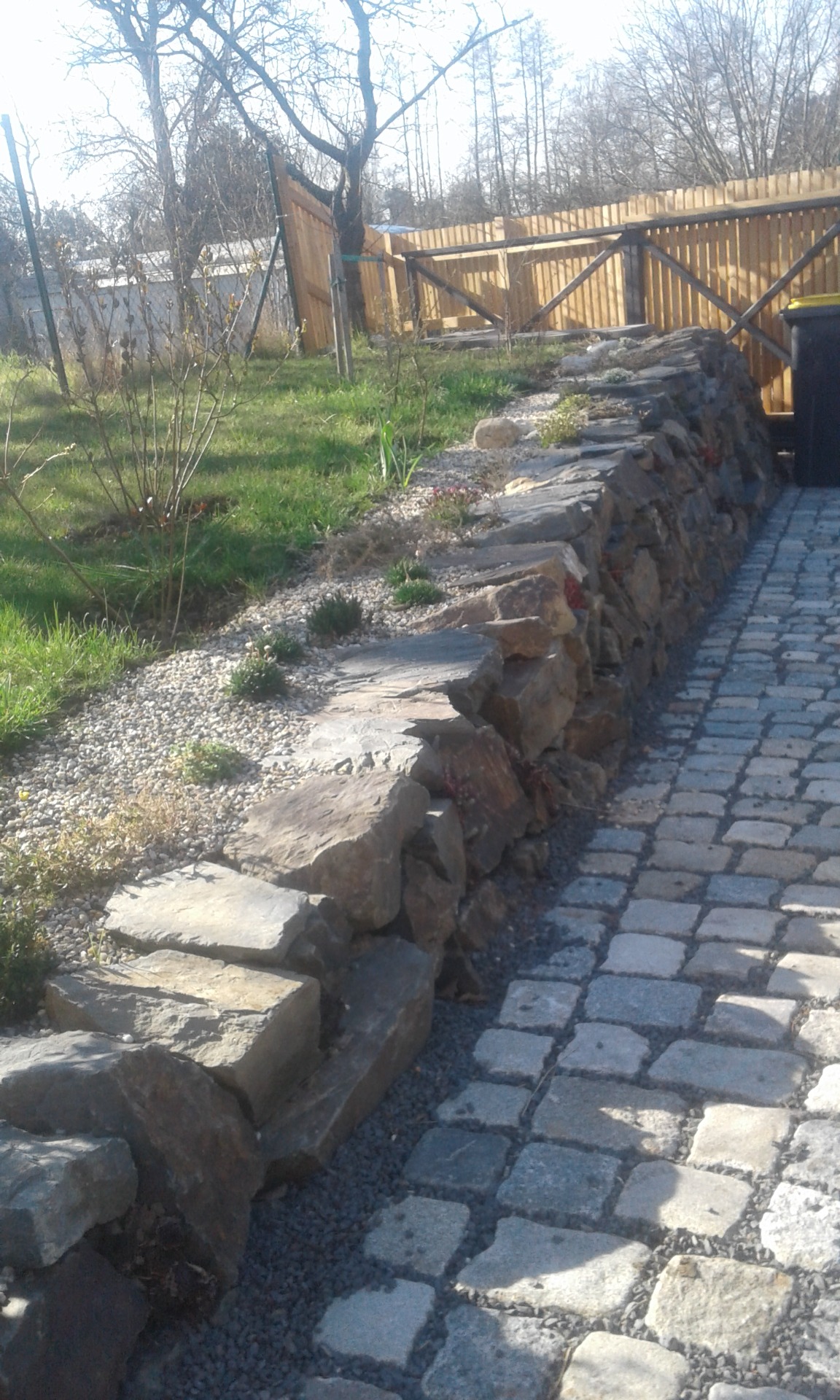 Realizace suchých zídek a plotů na míru klienta